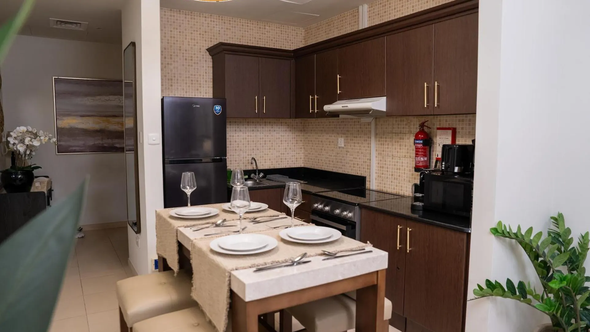Skyline Dream - 1 Bhk - Burj And Canal Views Dubai