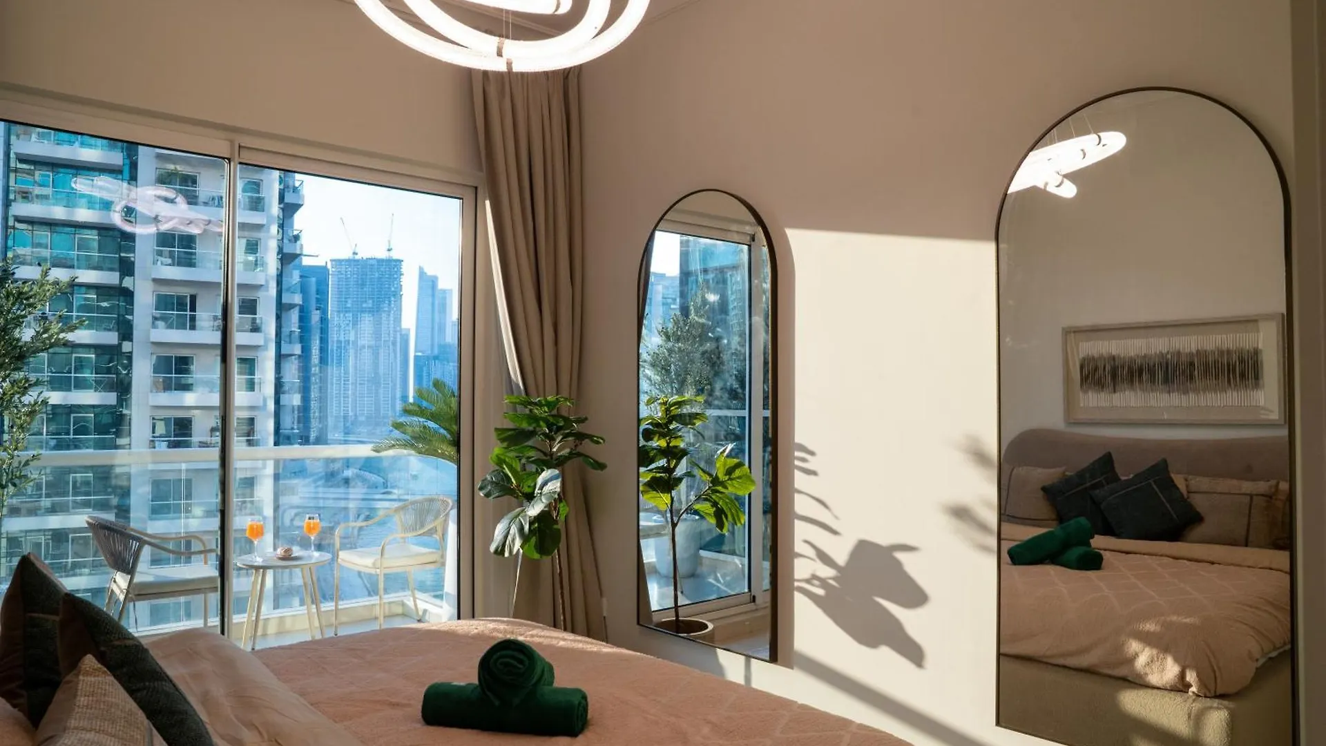 Skyline Dream - 1 Bhk - Burj And Canal Views Dubai 0*,